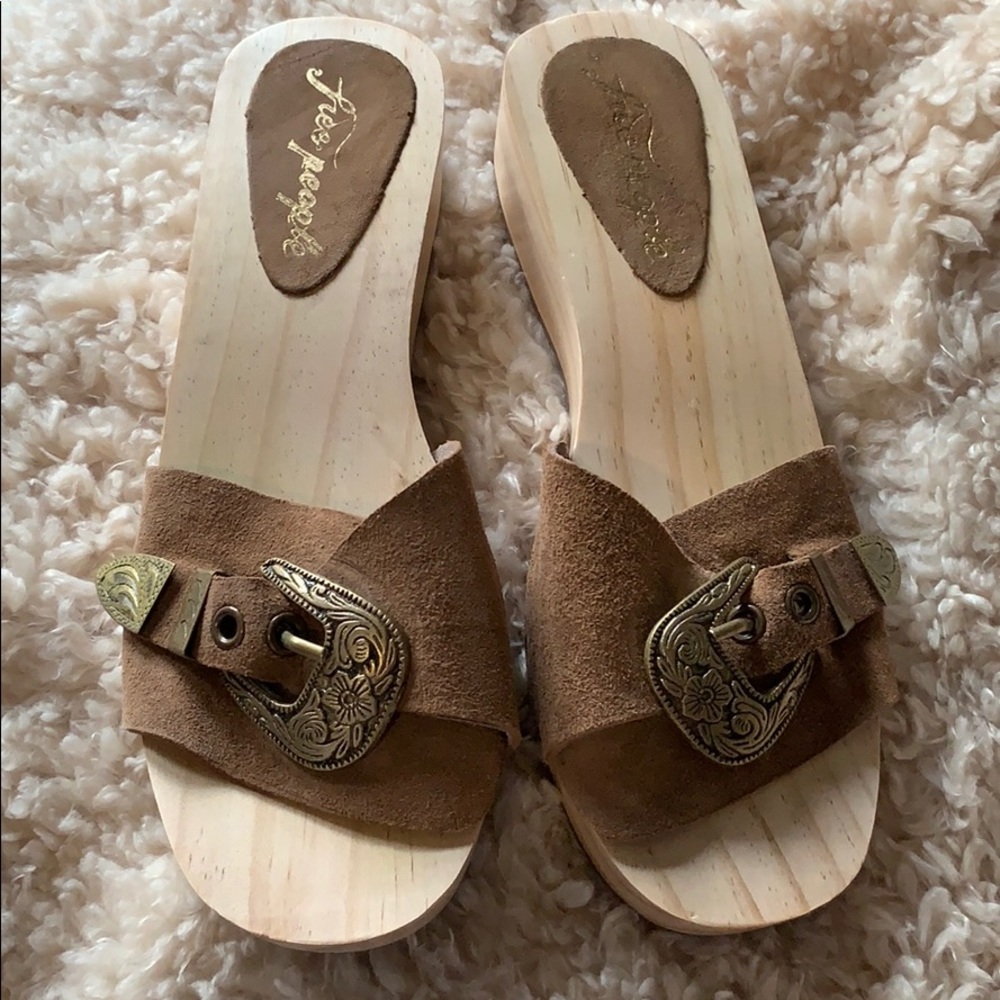 FREE PEOPLE CLOG - Picture 2 of 8